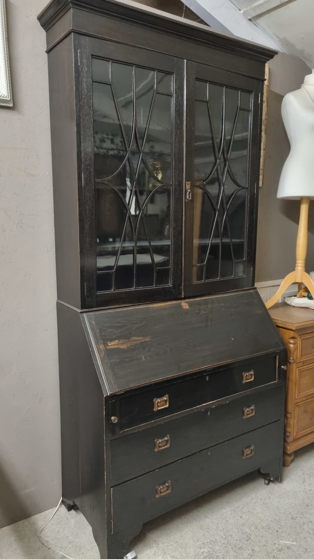 bureau to be upcycled in kent